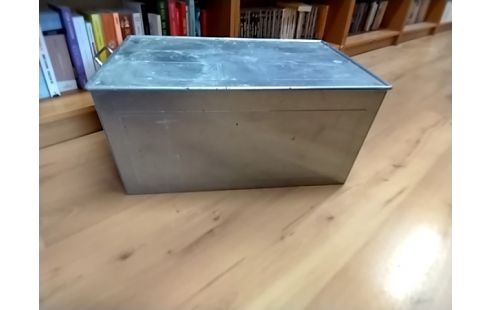 CAISSE RANGEMENT METAL