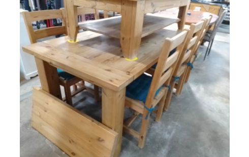 TABLE A MANGER EN PIN MASSIF AVEC 1 ALLONGE