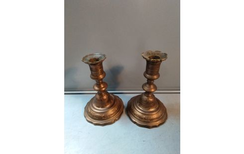 BOUGEOIR BRONZE STYLE LOUIS XV LA PAIRE