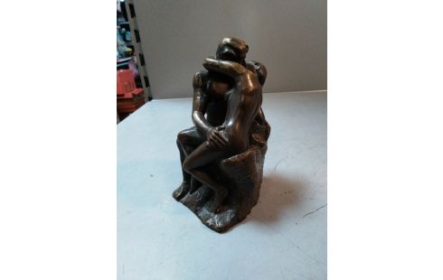 SCULPTURE BRONZE COUPLE