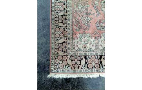 TAPIS ROSE VERT