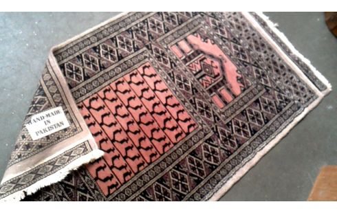 TEPPICH KLEINER PAKISTAN LACHS