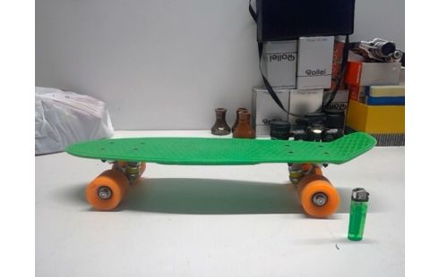 SKATEBOARD KLEIN MODEL GROEN