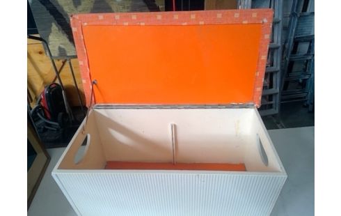 OPBERGDOOS OP WIELTJES WIT, ORANJE