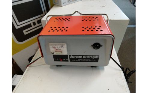 CHARGEUR BATTERIE 6/12 VOLTS