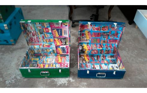 MALLE METALLIQUE PM  VERTE OU BLEUE L'UNITE