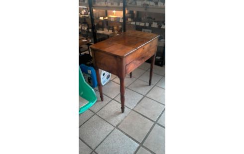 COIFFEUSE NOYER 19EME