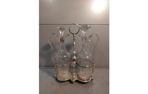 DECORATION HUILIER METAL ARGENTE