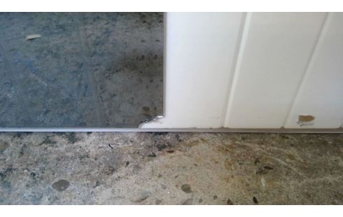 GARDE ROBES MODERNE BLANCHE 2P. COUL