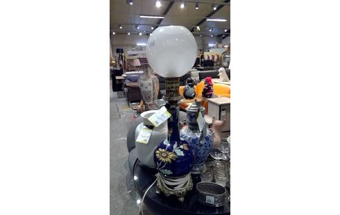 LAMPE A POSER STYLE LAMPE A PÉTROL