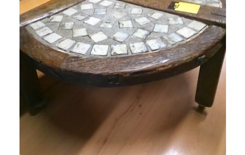 TABLE BASSE BOIS ET PIERRE SUR ROULETTES