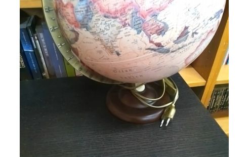LAMPE MAPPEMONDE