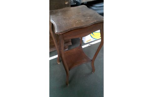 TABLE D'APPOINT ART DECO. ORME