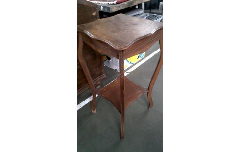 TABLE D'APPOINT ART DECO. ORME