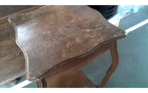 TABLE D'APPOINT ART DECO. ORME