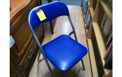 CHAISE PLIANTE BLEUE