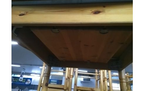 TABLE RONDE EN PIN AVEC ALLONGE INTERIEURES (EN L'ETAT)