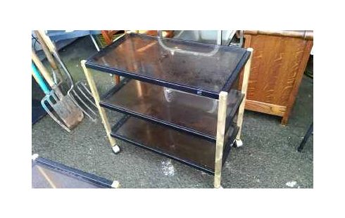 DESSERTE A ROULETTES