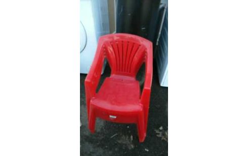 KINDERSTOEL 2 PLASTIC ROOD
