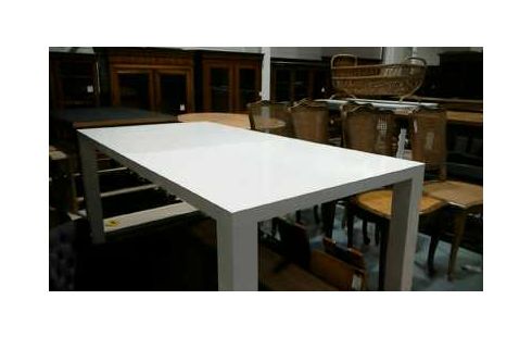 TABLE RECTANGULAIRE BLANC LAQUE