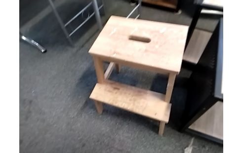 TABOURET BOIS 2