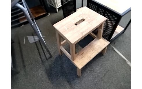 TABOURET BOIS 2
