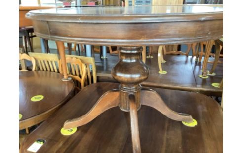 TABLE RONDE SANS ALLONGES PIED CENTRAL BOIS RUSTIQUE EN L ETAT