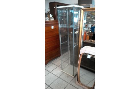 VITRINE
