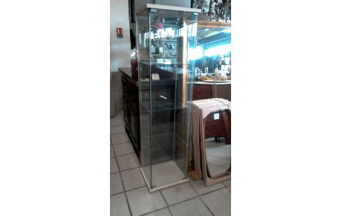VITRINE