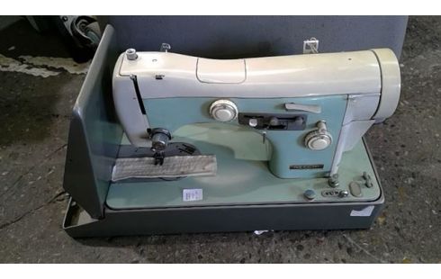 MACHINE A COUDRE ANCIENNE