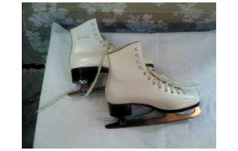 SCHLITTSCHUHE <TREX> GR.40 WEIß MIT KUVE