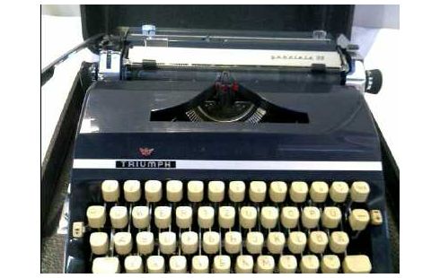 MACHINE A ECRIRE