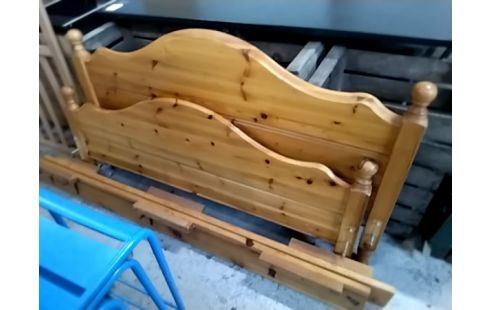 LIT 140X190+SOMMIER EN PIN