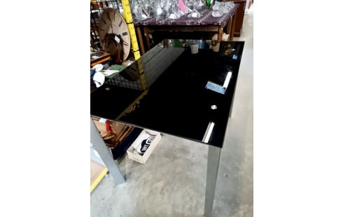 TABLE VERRE NOIR