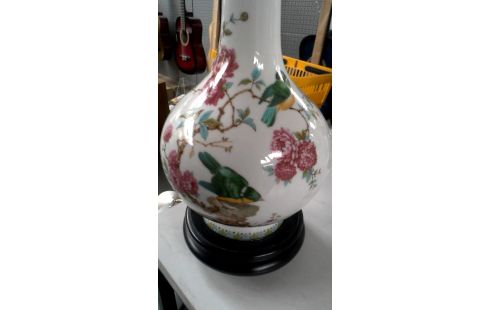 VASE MET