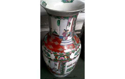 VASE CHINOIS MET ROUGE