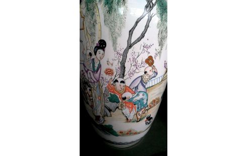 VASE CHINESISCH WEISS
