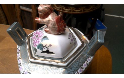 VASE COUVERT CHINOIS HEXAGONAL