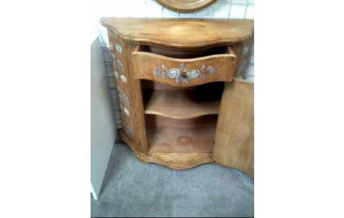 KOMMODE HELL VOLLHOLZ FLORALE MOTIVE