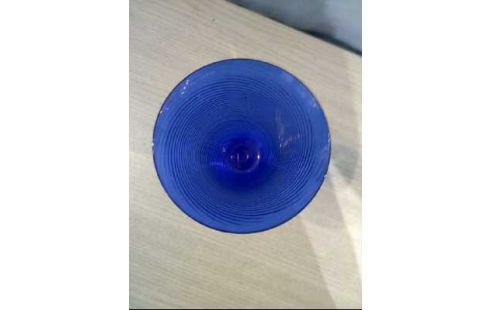 GLAS BLAU HANDGEFERTIGT