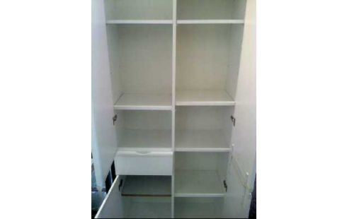 SCHRANK WEIß 3-TÜREN 1-SCHUBL.