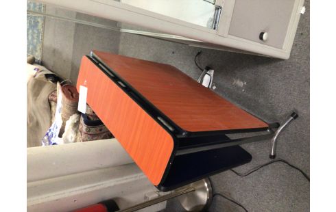 TABLE A RABAT FORMICA ORANGE