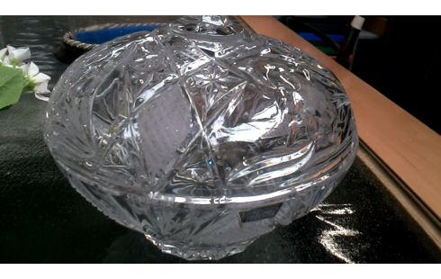 JARRÓN CON TAPA CRISTAL