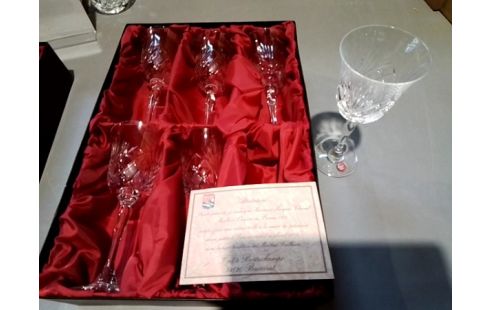 VERRES A PIED CRISTAL BACCARAT X 6