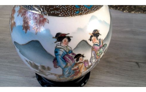 JARRÓN CON TAPA SATSUMA CHINO