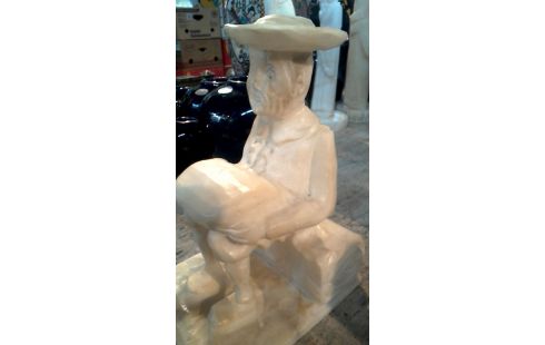 ESTATUA HOMBRE ASIENTO ALABASTRO ORIENTAL