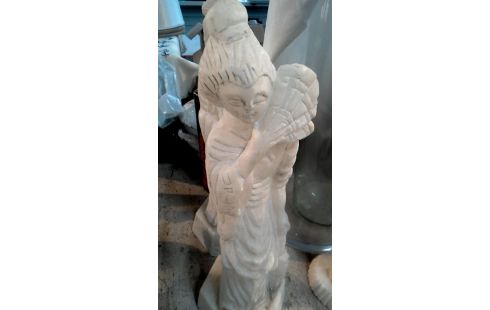 ESTATUA MUJER ALABASTRO ORIENTAL LA UNIDAD