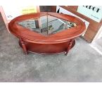 TABLE BASSE OVALE DESSUS VERRES