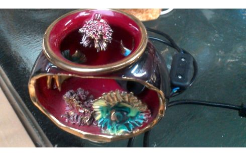 LAMPADAIRE VINTAGE ROUGE OR PORCELAINE