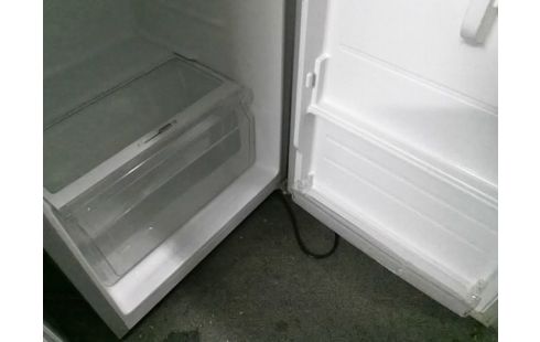 REFRIGERATEUR CONGELATEUR VALBERG 198L + 53L (MANQUE 2 SUPPORTS)